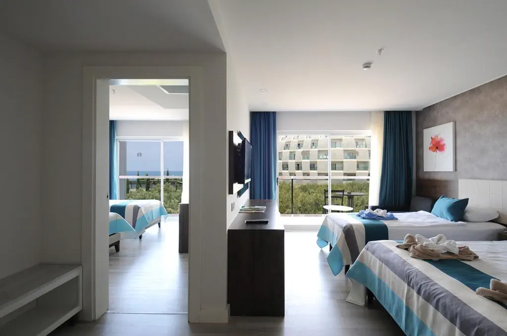 LONICERA WEST