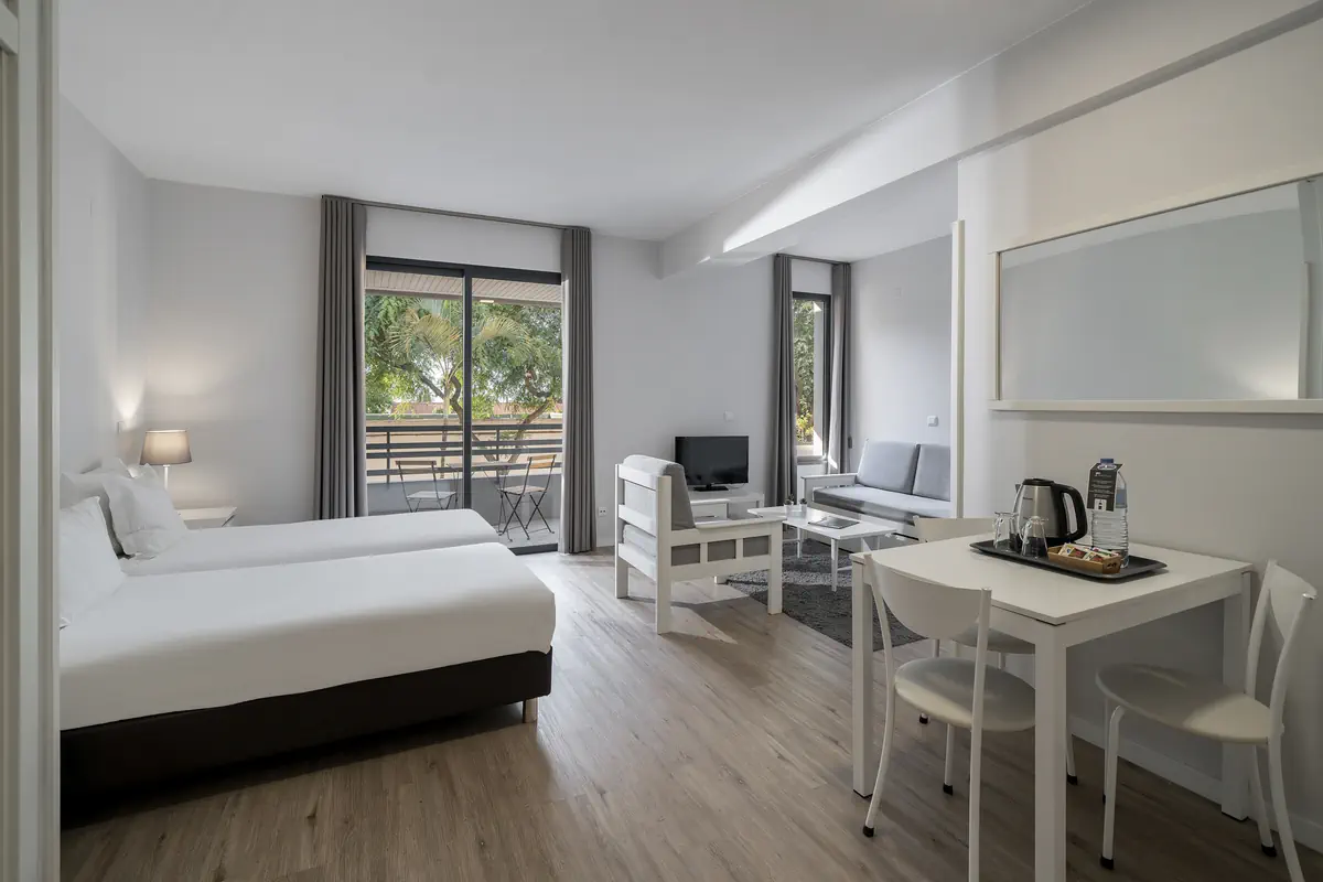 Vitoria Apartamentos by Petit Hotels - zdjęcie 15