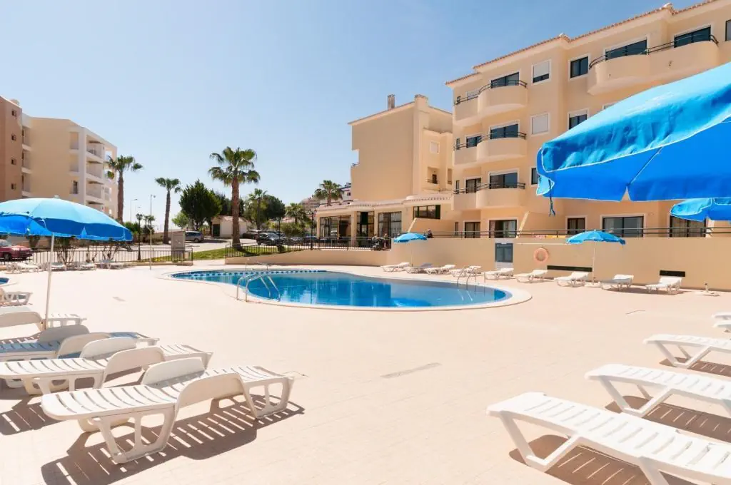 Plaza Real Aparthotel