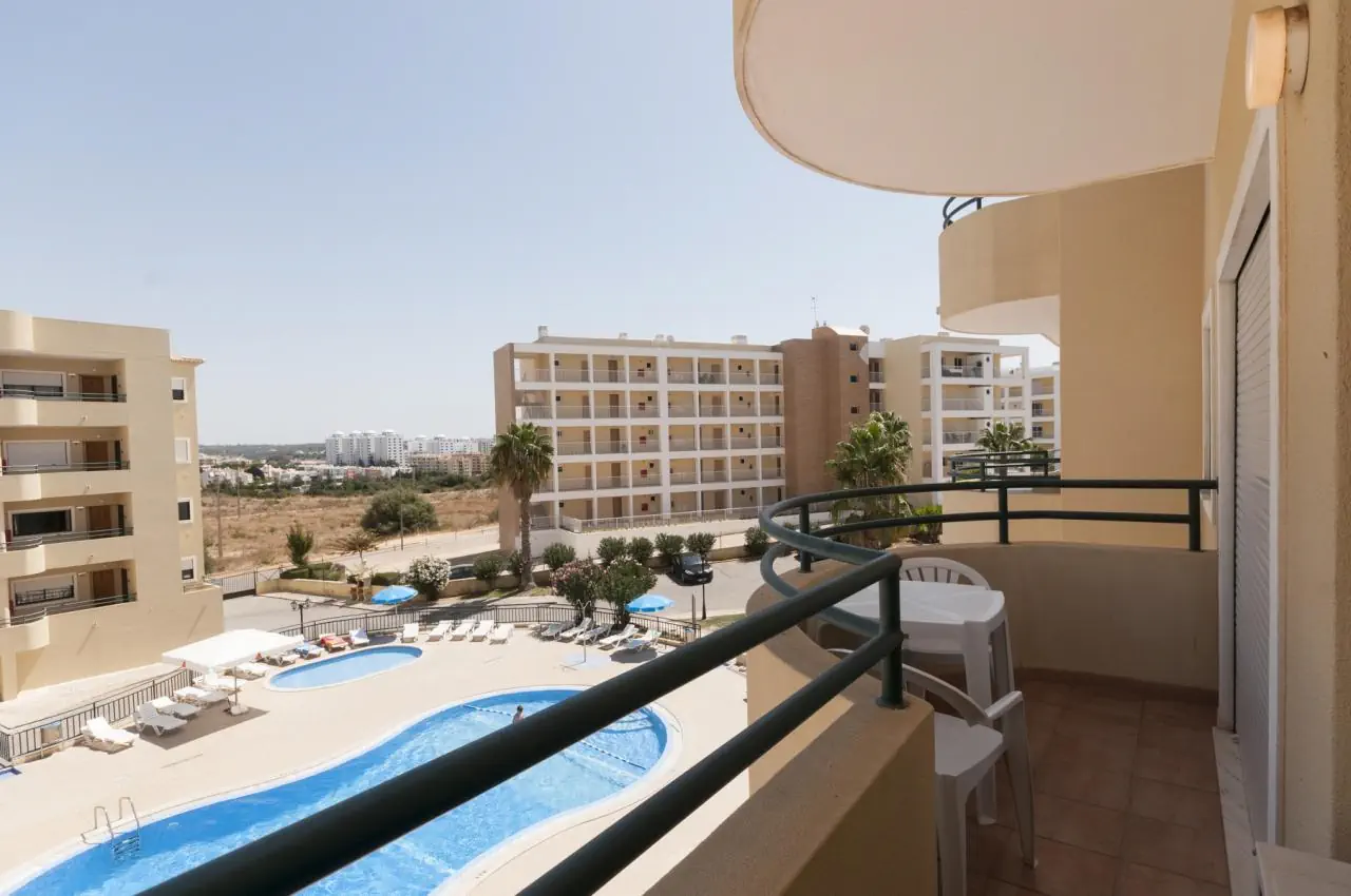 Plaza Real Aparthotel