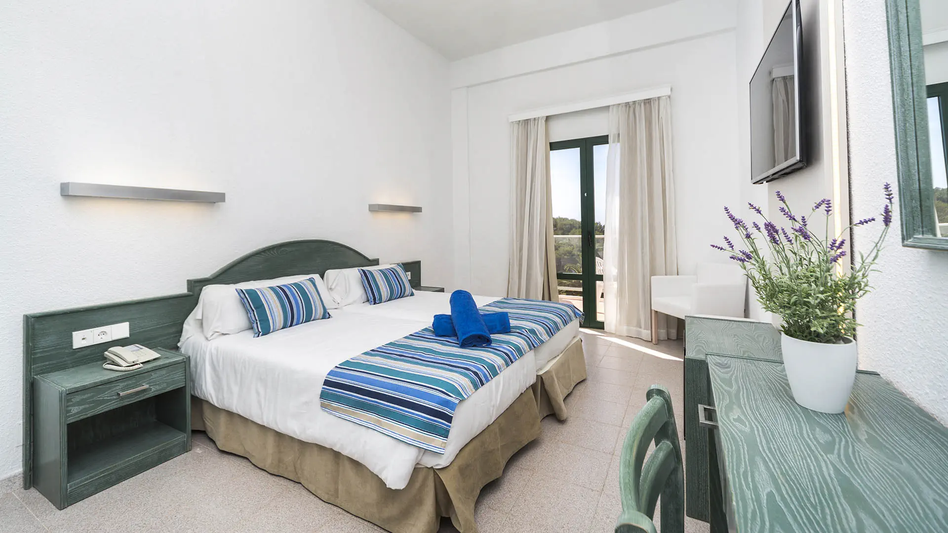 Globales Cala'n Blanes (Menorca)  - zdjęcie 14