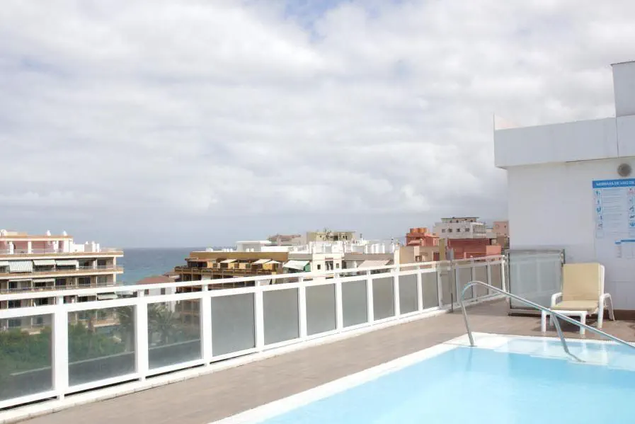 Tropical Hotel
