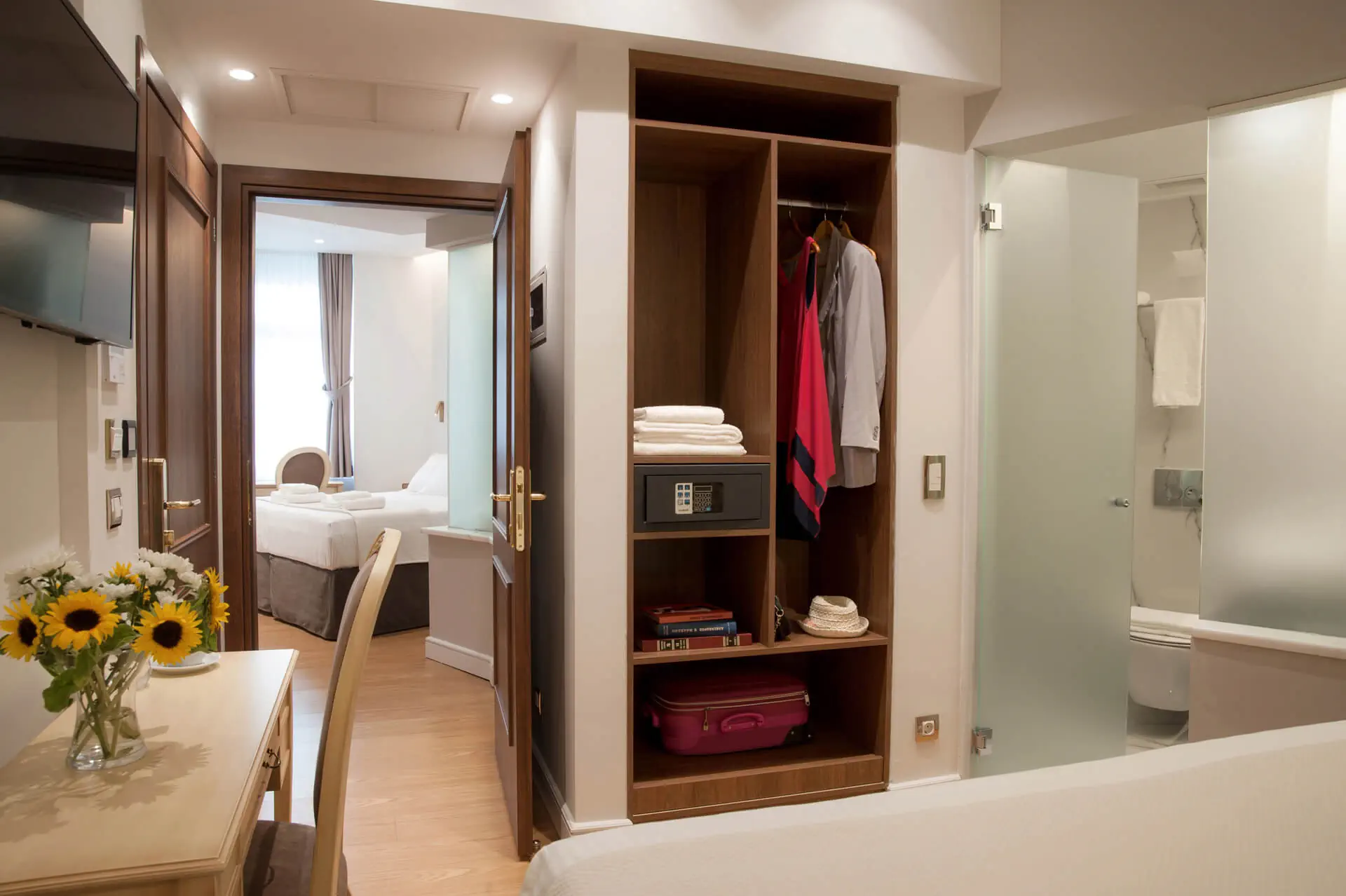 Acropolian Spirit Boutique - zdjęcie 16