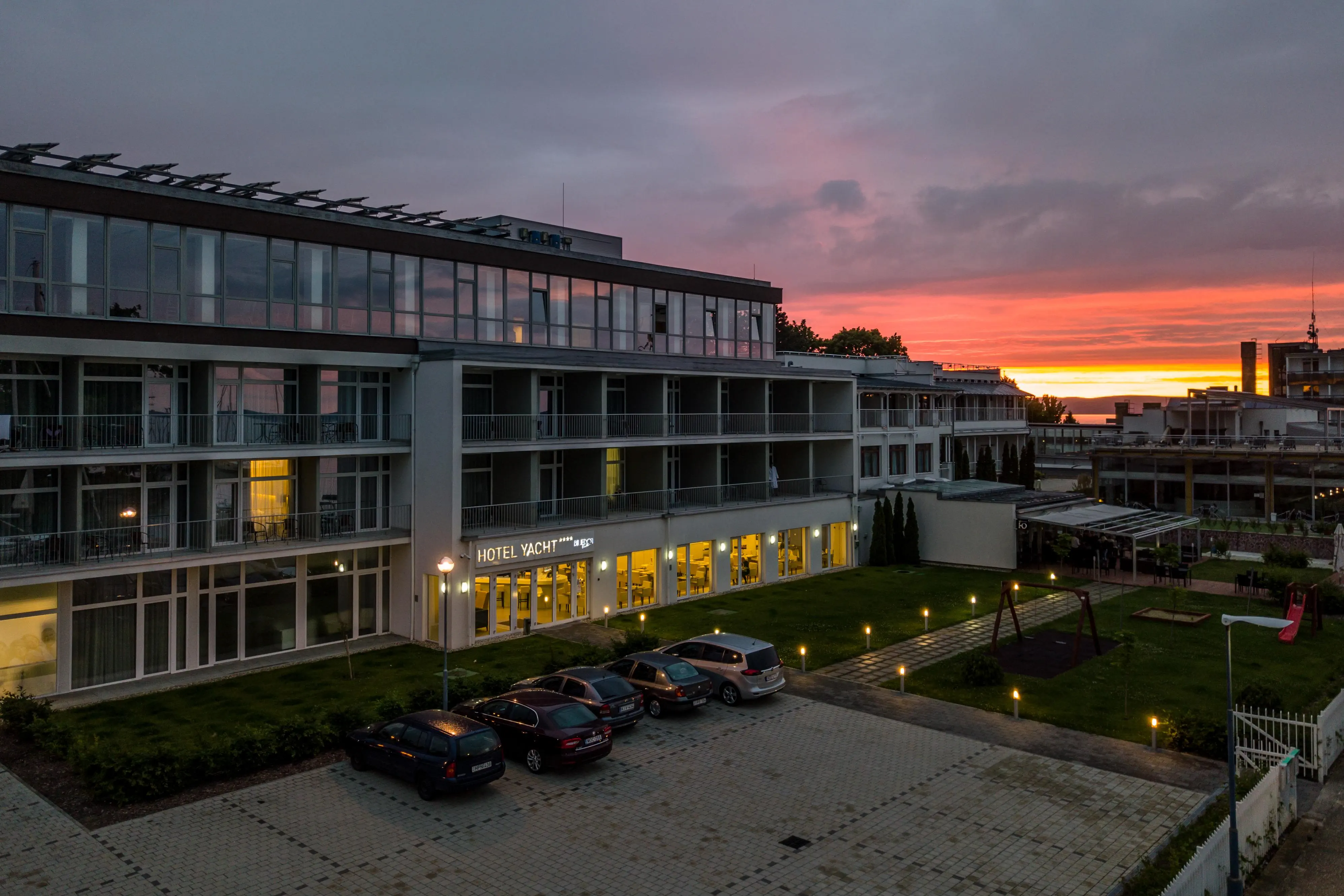 Yacht Club (Siofok) - zdjęcie 3