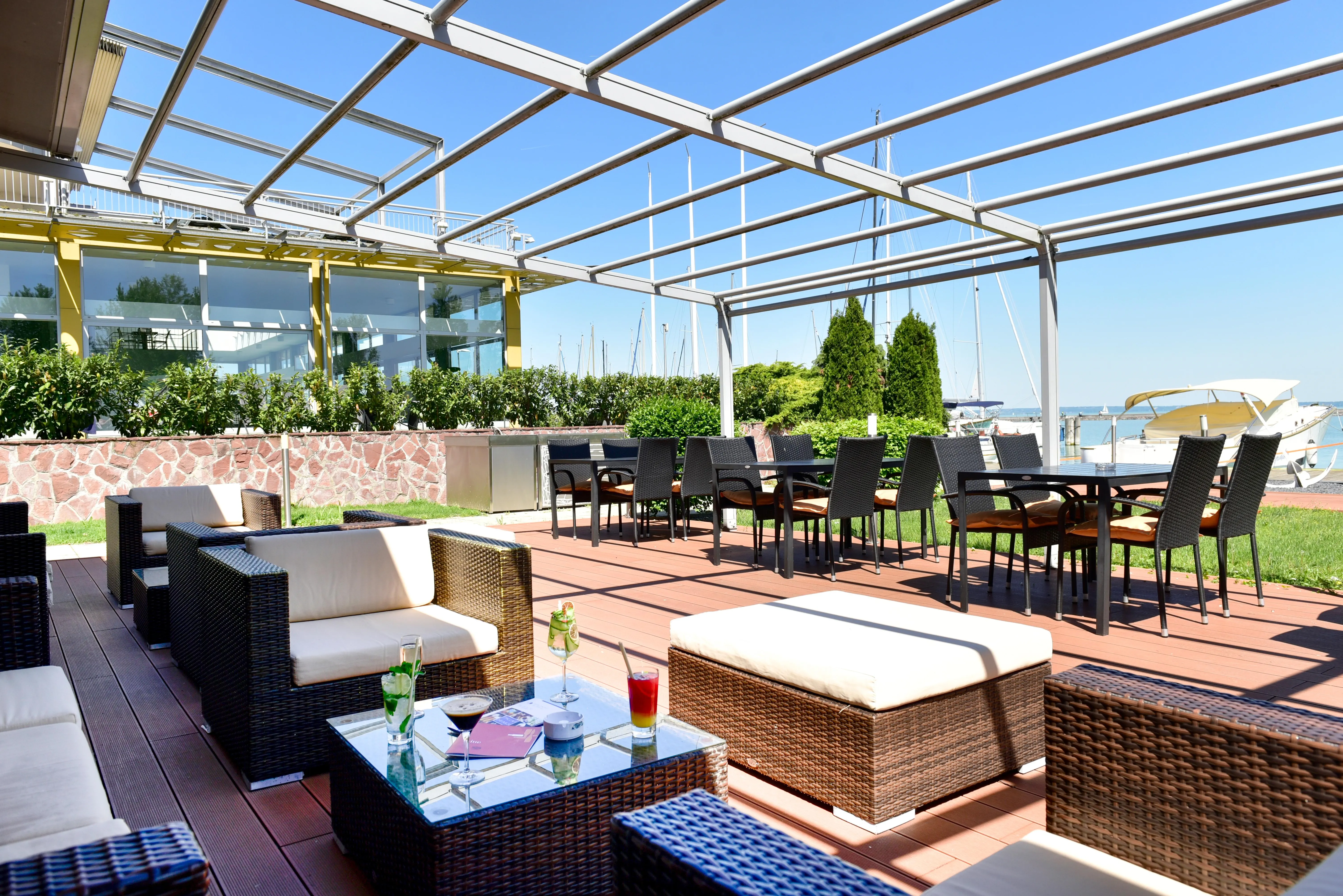 Yacht Club (Siofok) - zdjęcie 4