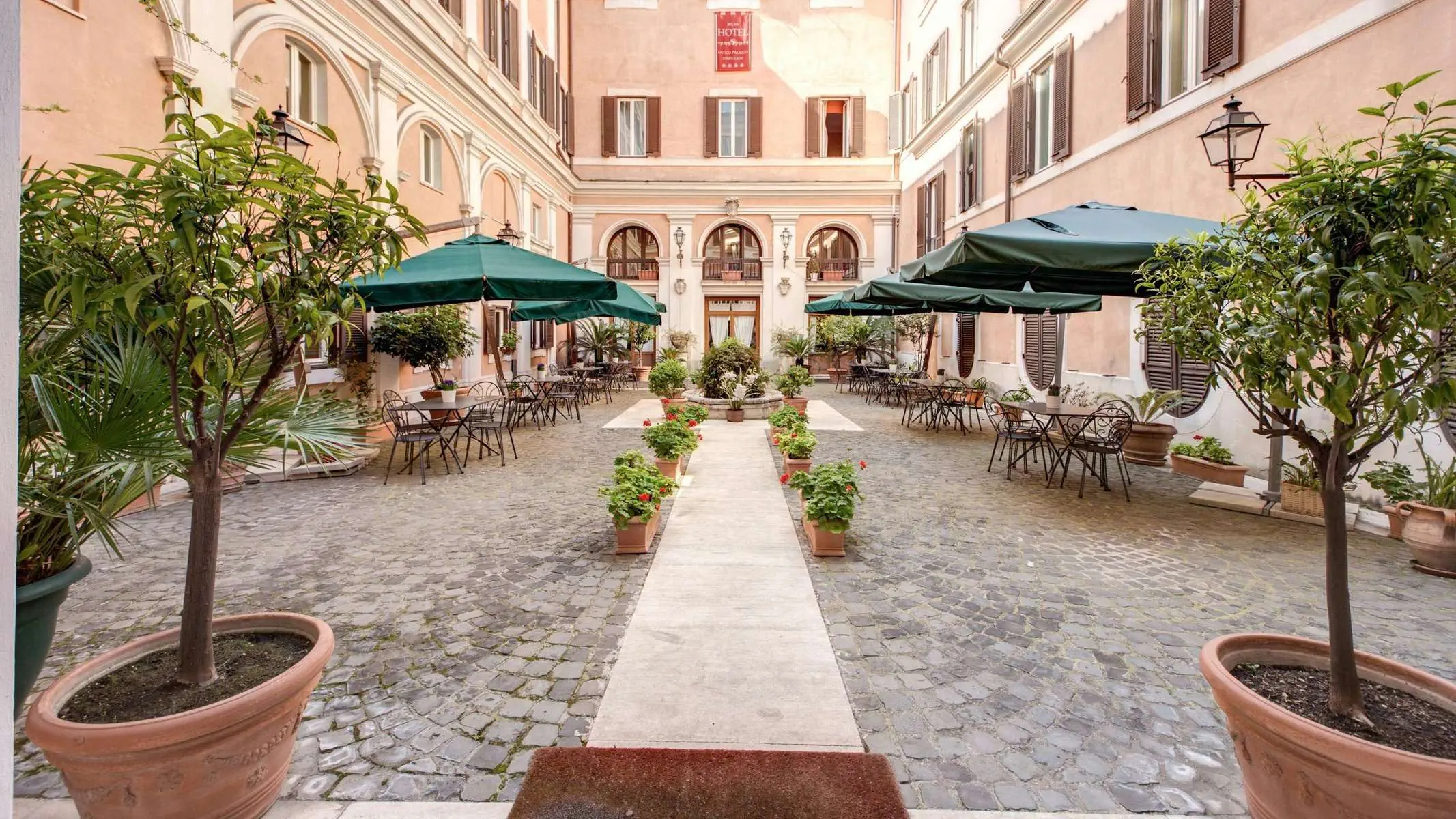 Antico Palazzo Rospigliosi - zdjęcie 2