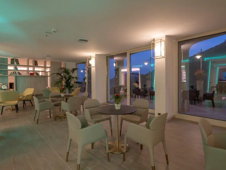 ANTARES HOTEL