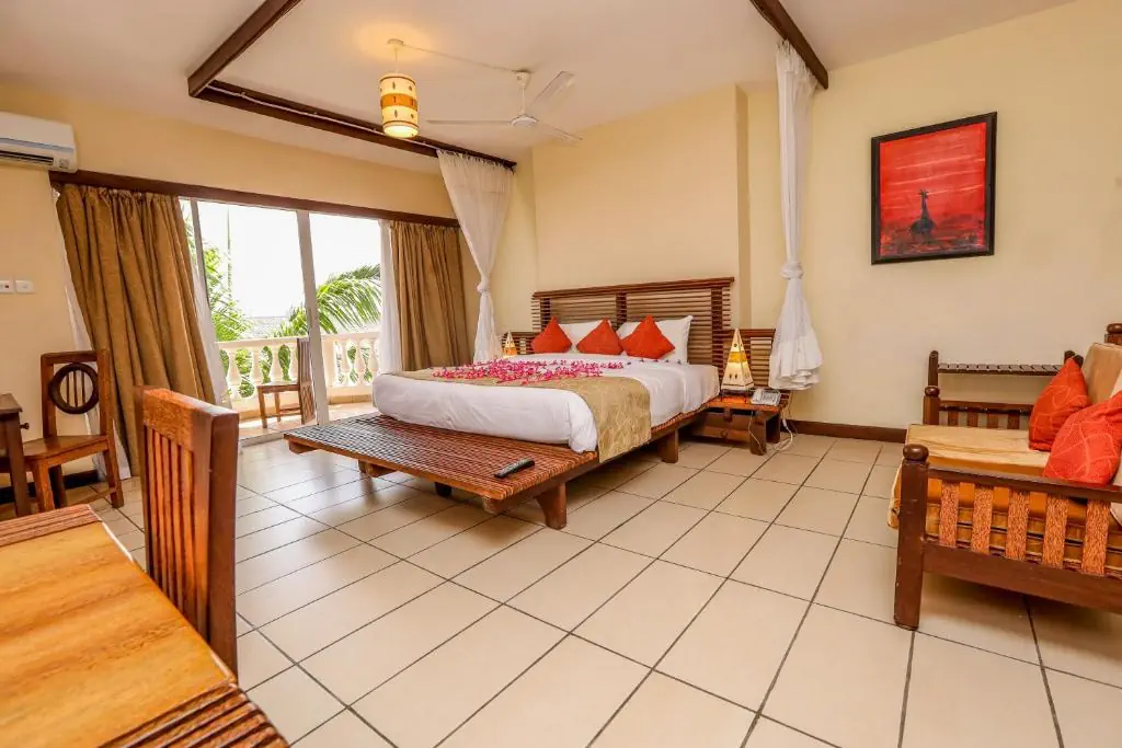 CityBlue Creekside Hotel & Suites