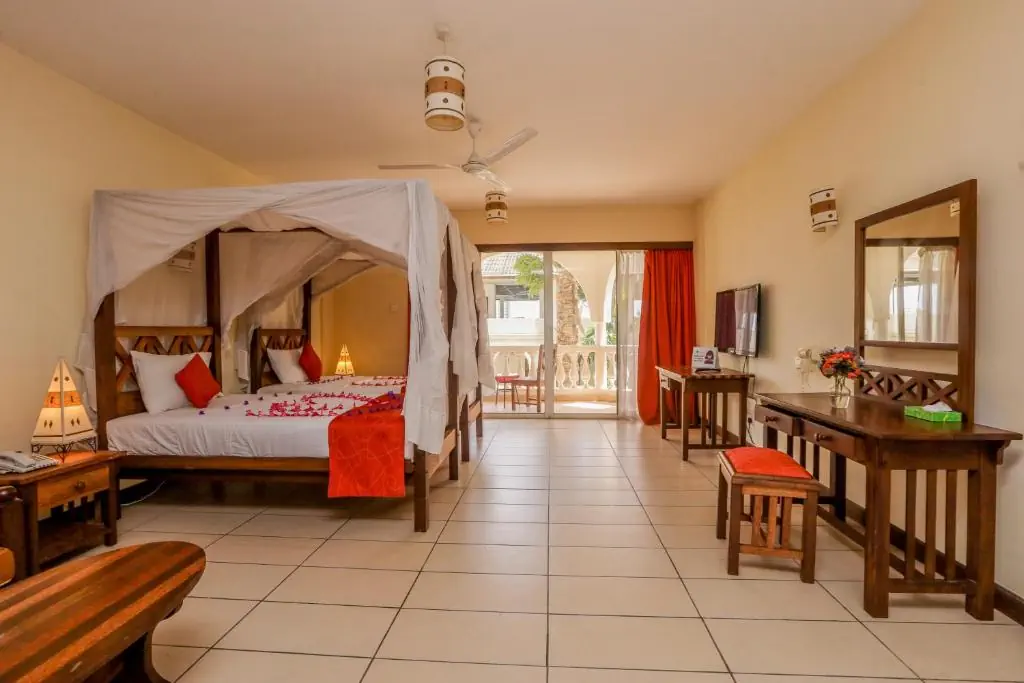 CityBlue Creekside Hotel & Suites