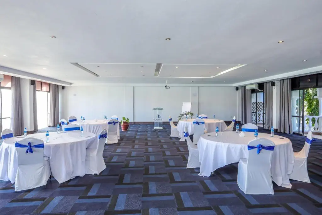 CityBlue Creekside Hotel & Suites