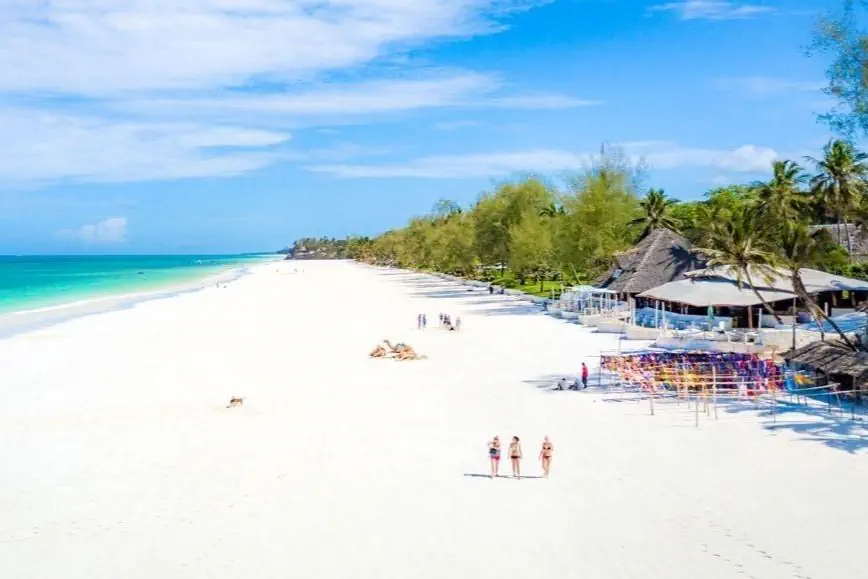 Nomad Beach Resort*****