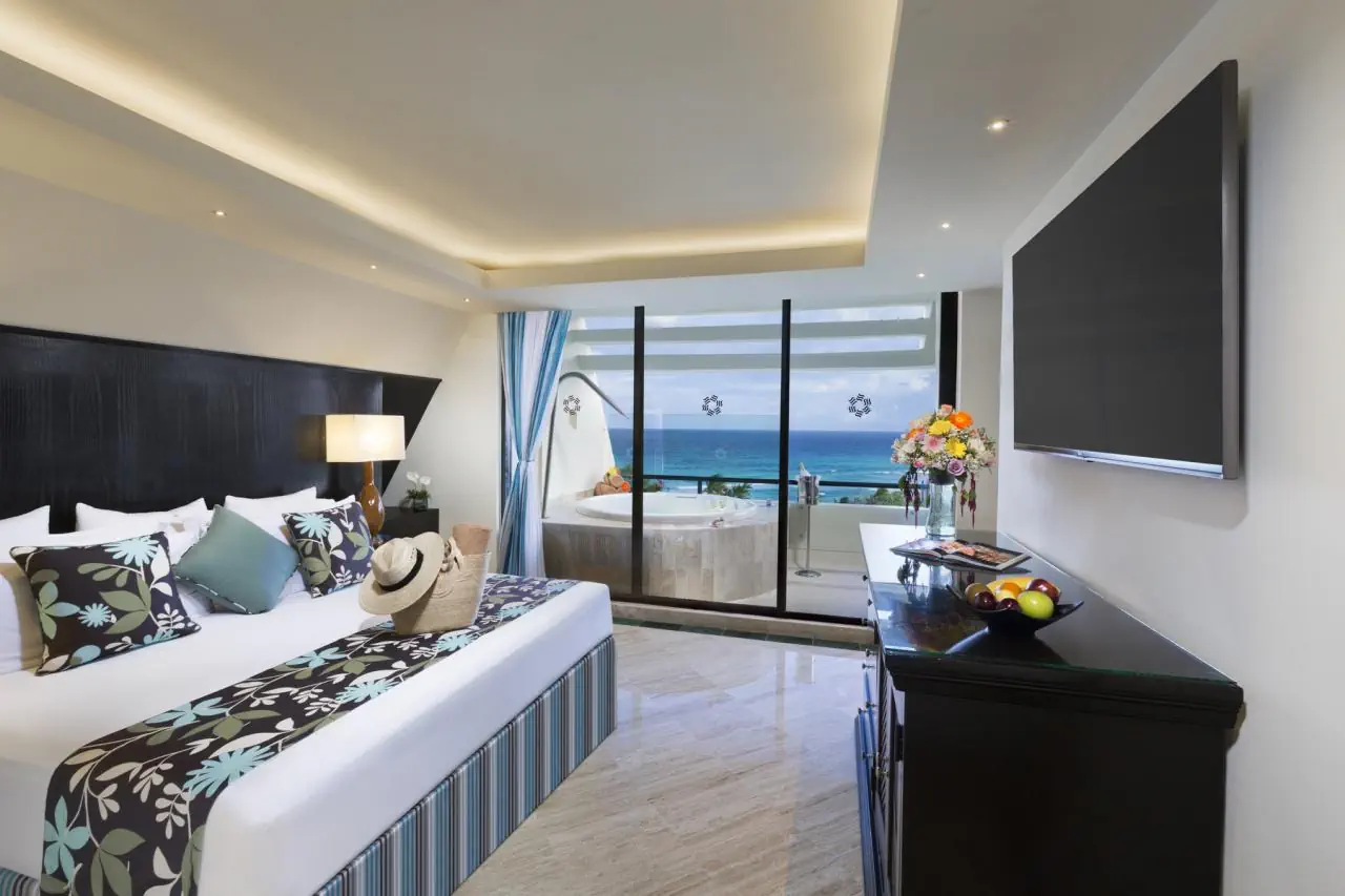 The Pyramid Cancun by Oasis