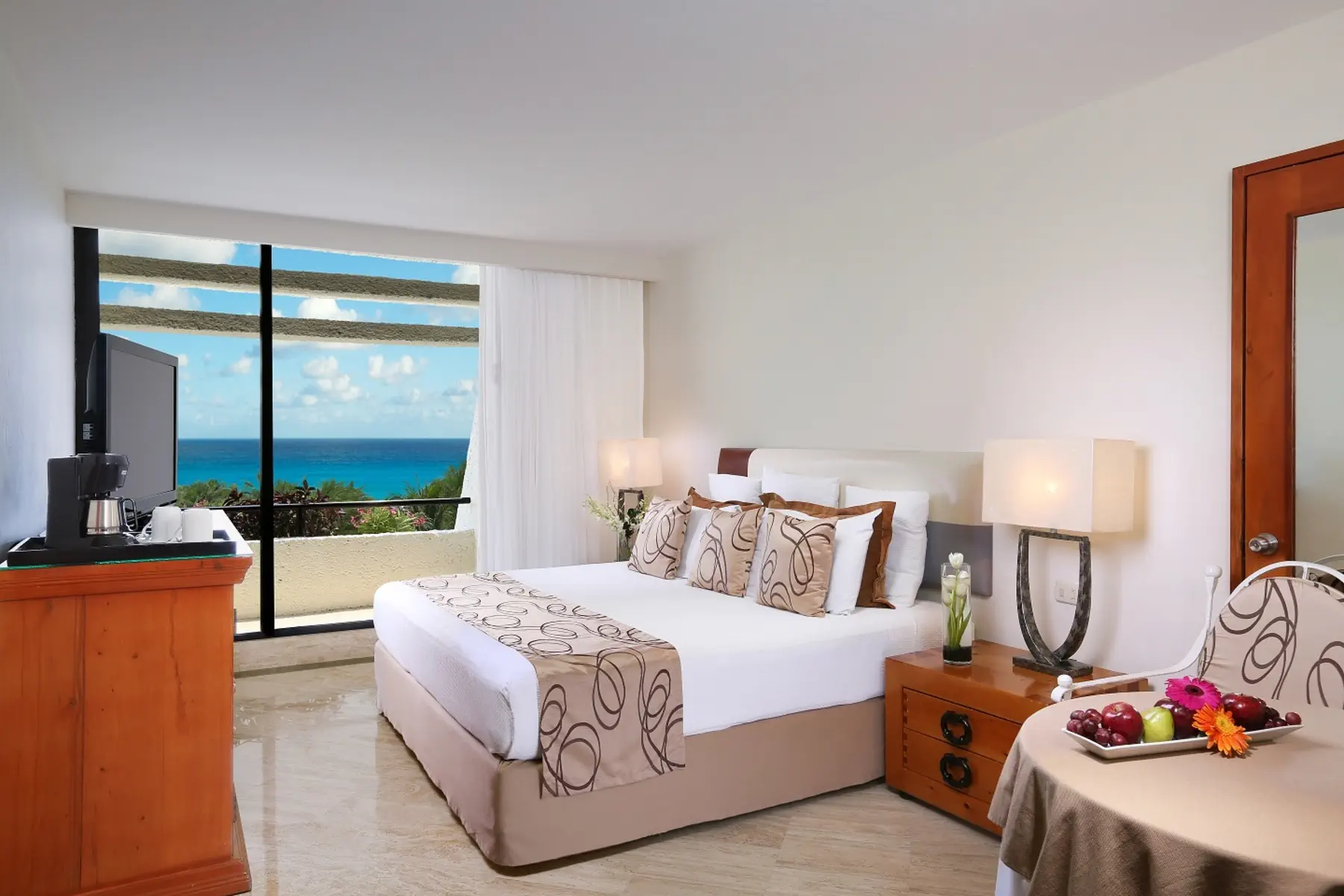The Pyramid Cancun by Oasis