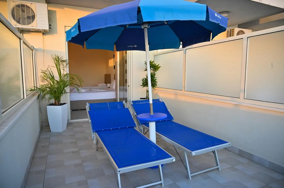 Zanzi Hotel