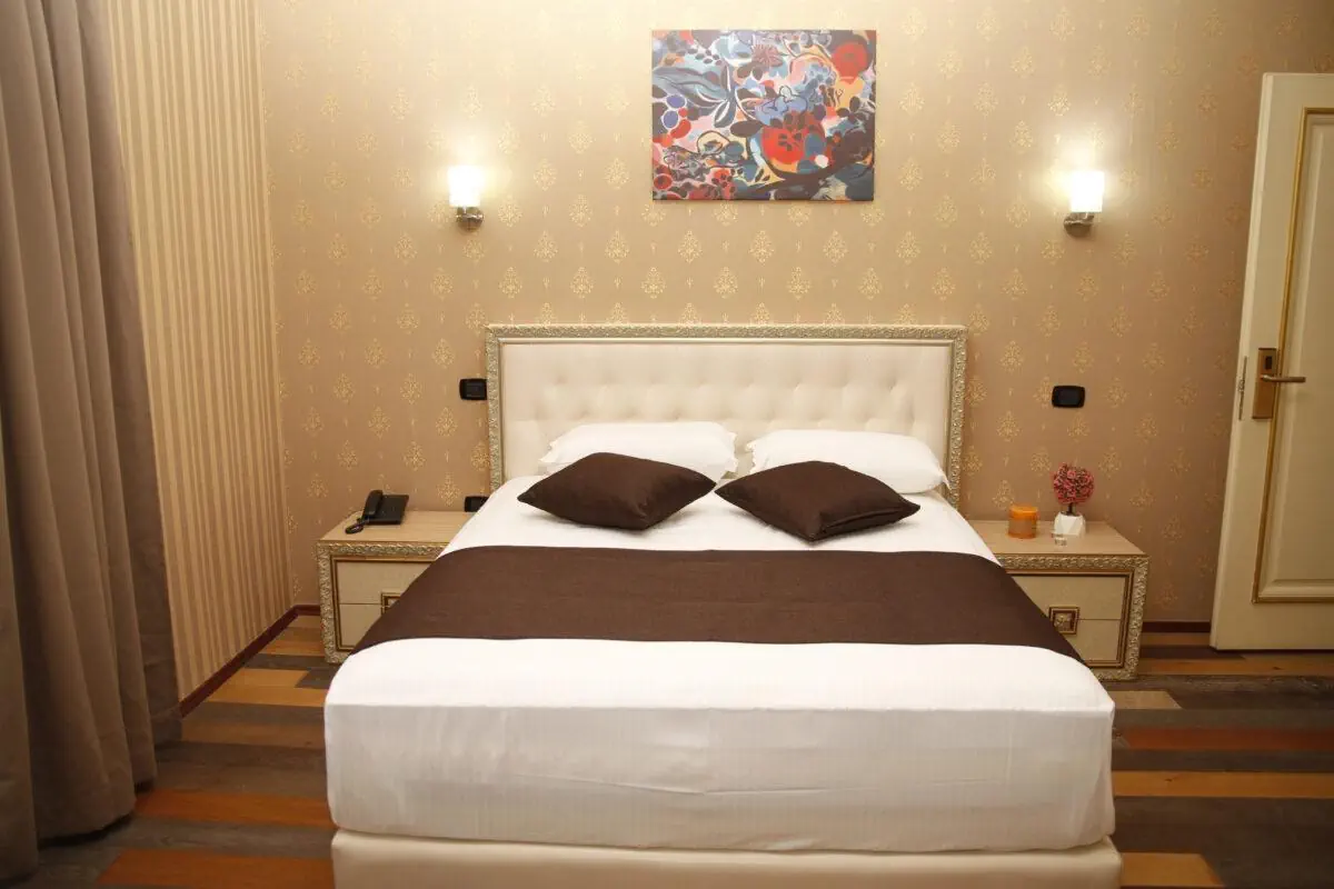 AMH Hotel