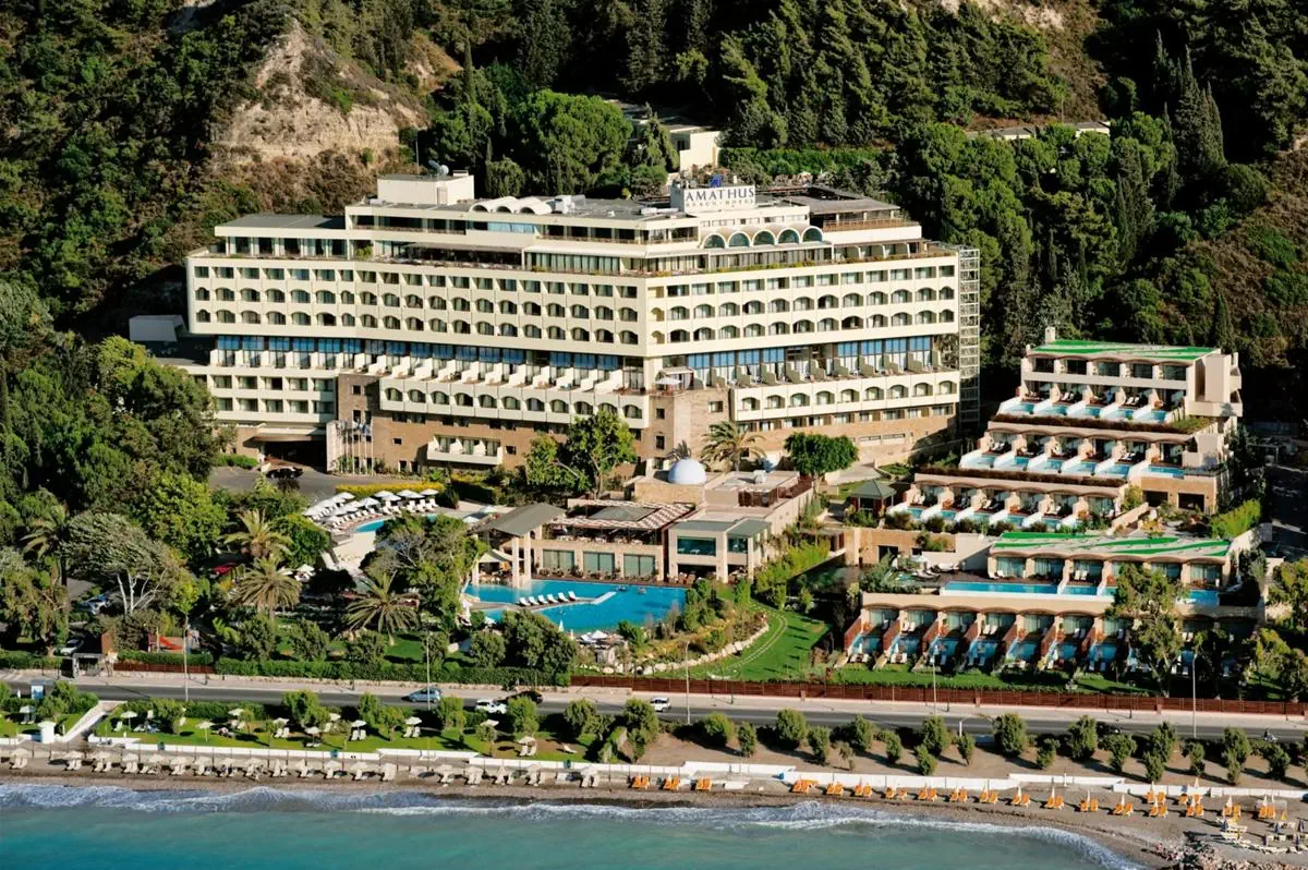 AMUS HOTEL & SPA
