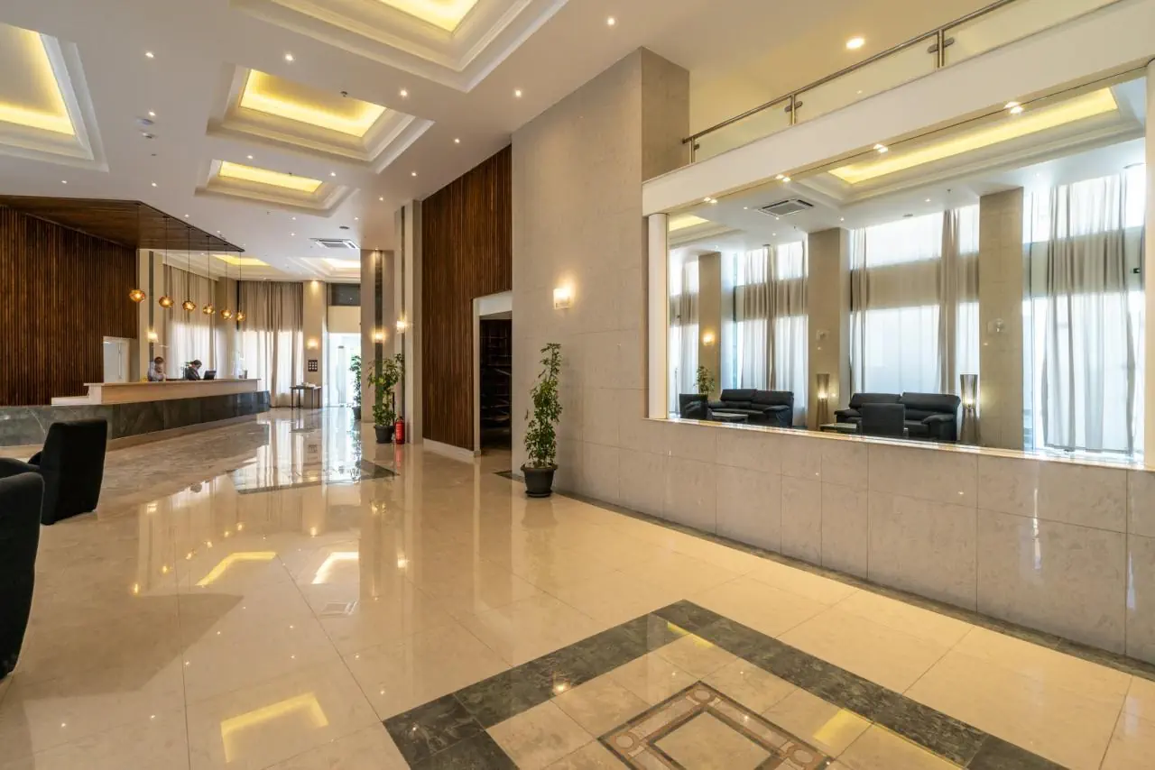 Castellum Suites (ex Continental Apartments) - zdjęcie 4