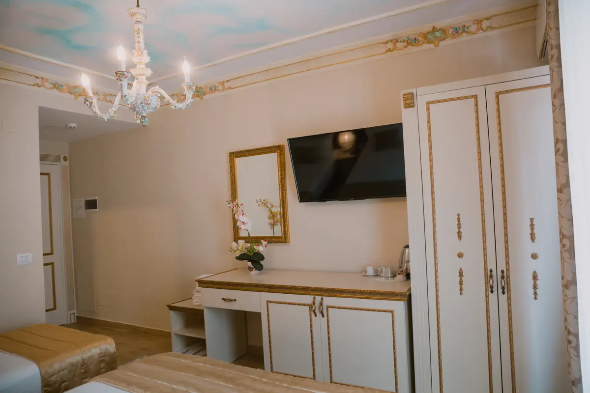 Empire (Durres) - zdjęcie 34