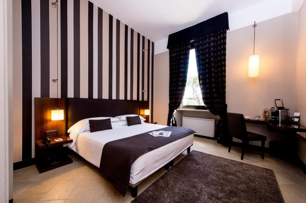 TH Roma - Carpegna Palace - zdjęcie 8