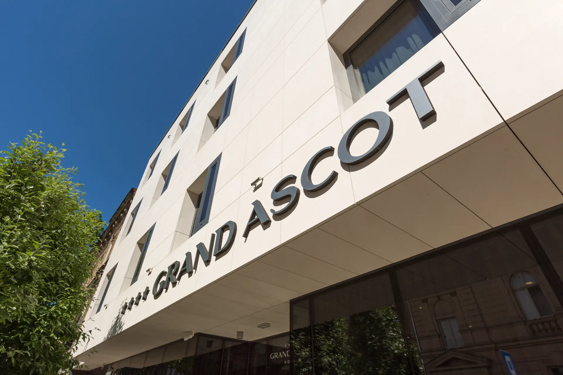 Grand Ascot Hotel - zdjęcie 2
