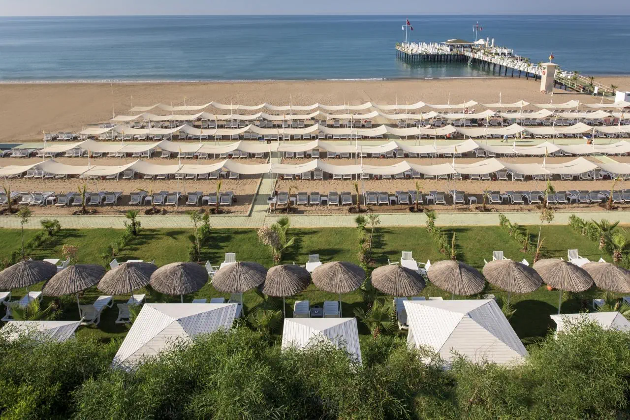 Delphin Imperial Lara - zdjęcie 10