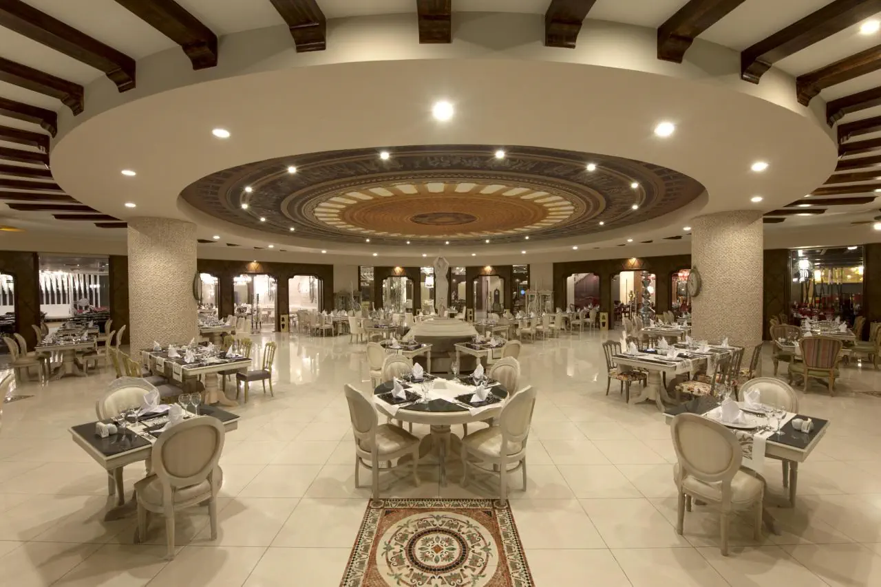 Delphin Imperial Lara - zdjęcie 14