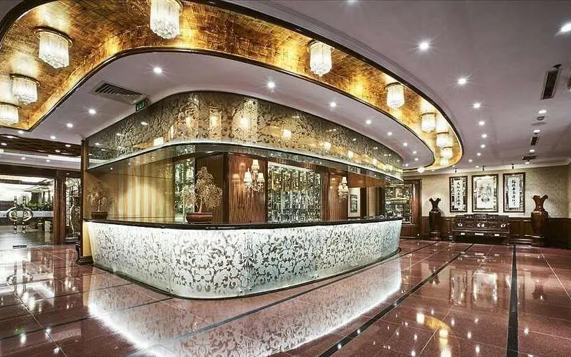 Windsor Plaza