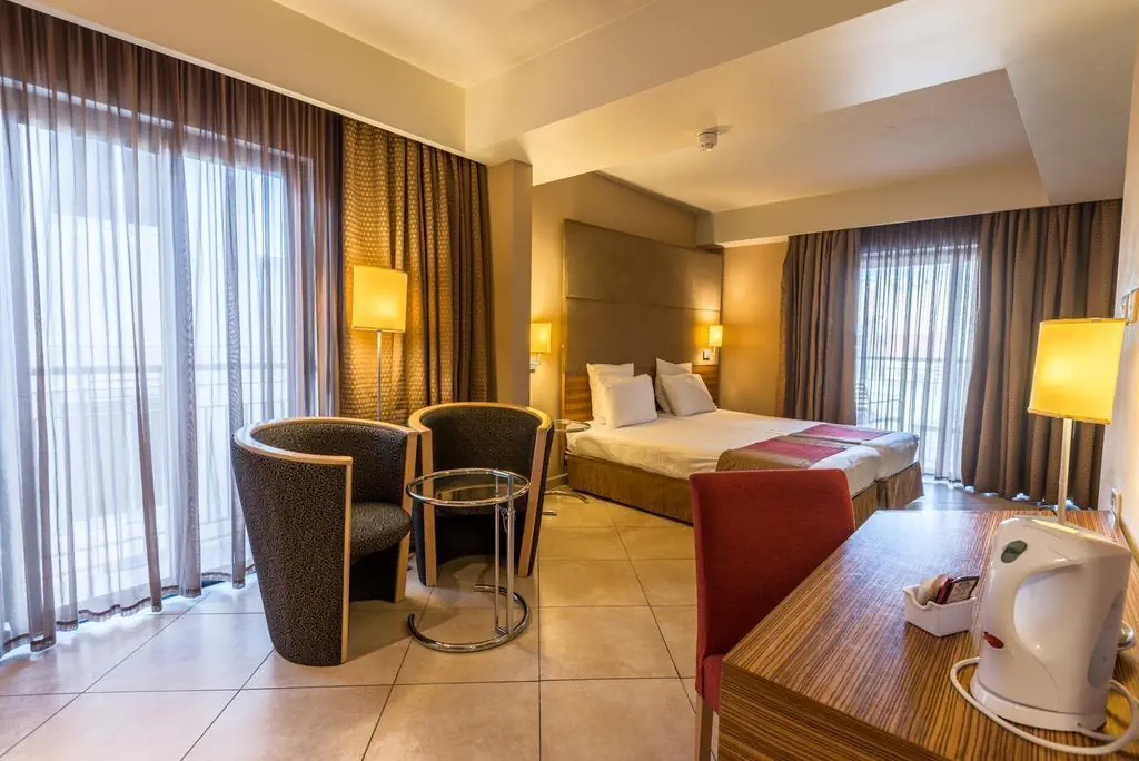 HOTEL Maritim Antonine Hotel and Spa