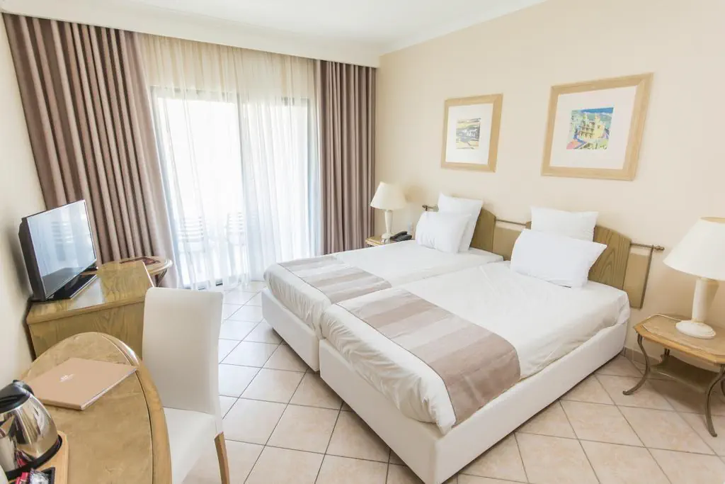 HOTEL Maritim Antonine Hotel and Spa