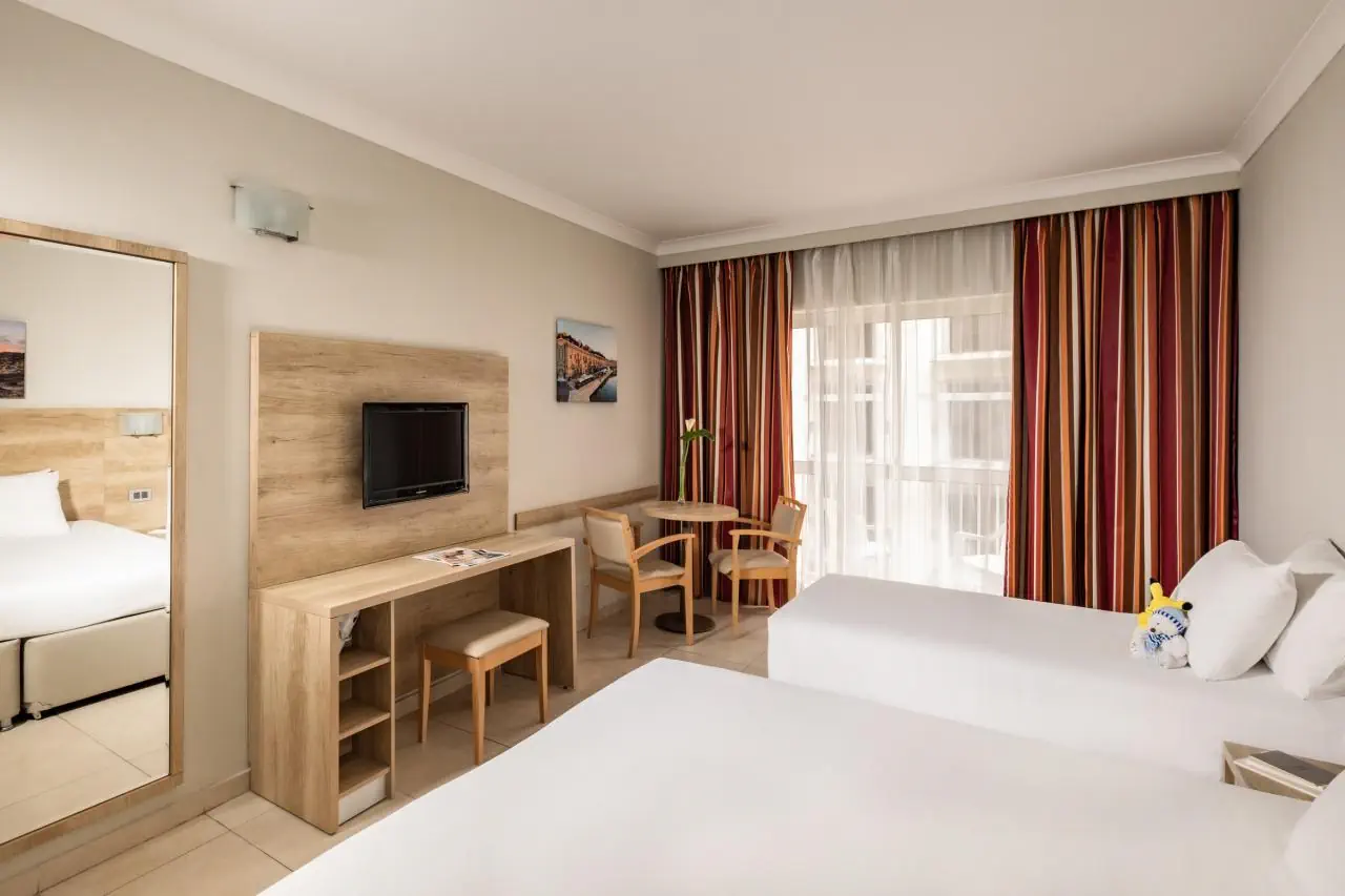 HOTEL QAWRA Palace Resort & SPA - ..