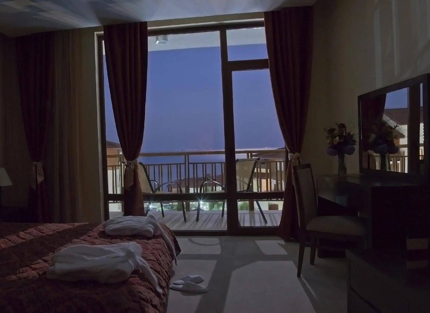 HOTEL Garden of Eden