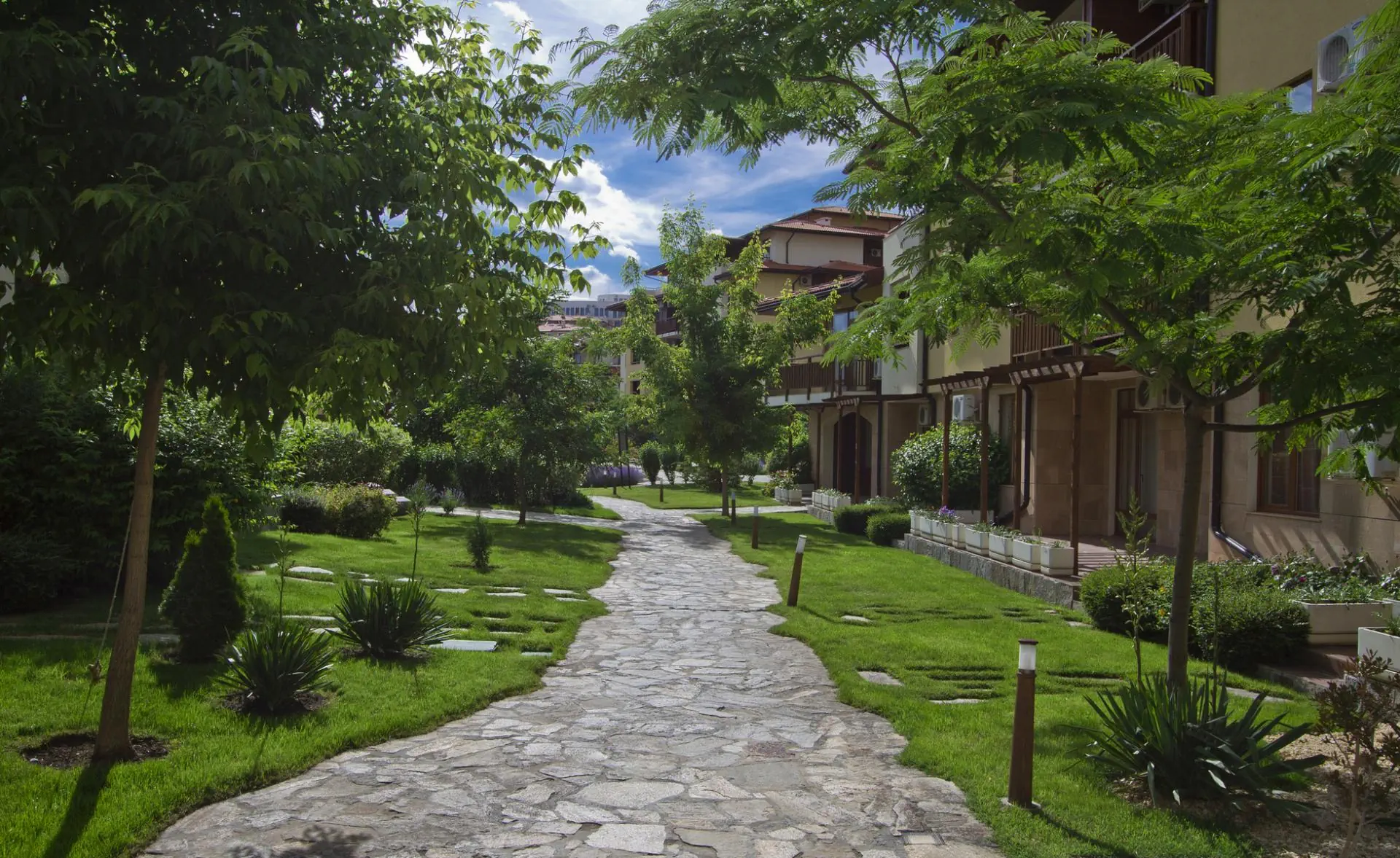 HOTEL Garden of Eden