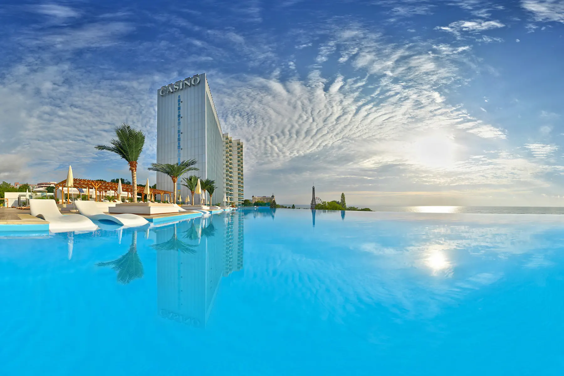 International Casino & Tower Suites - zdjęcie 3
