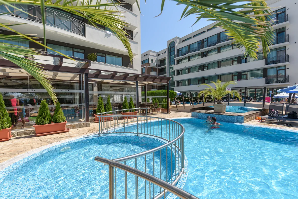 Lion Sunny Beach - zdjęcie 5