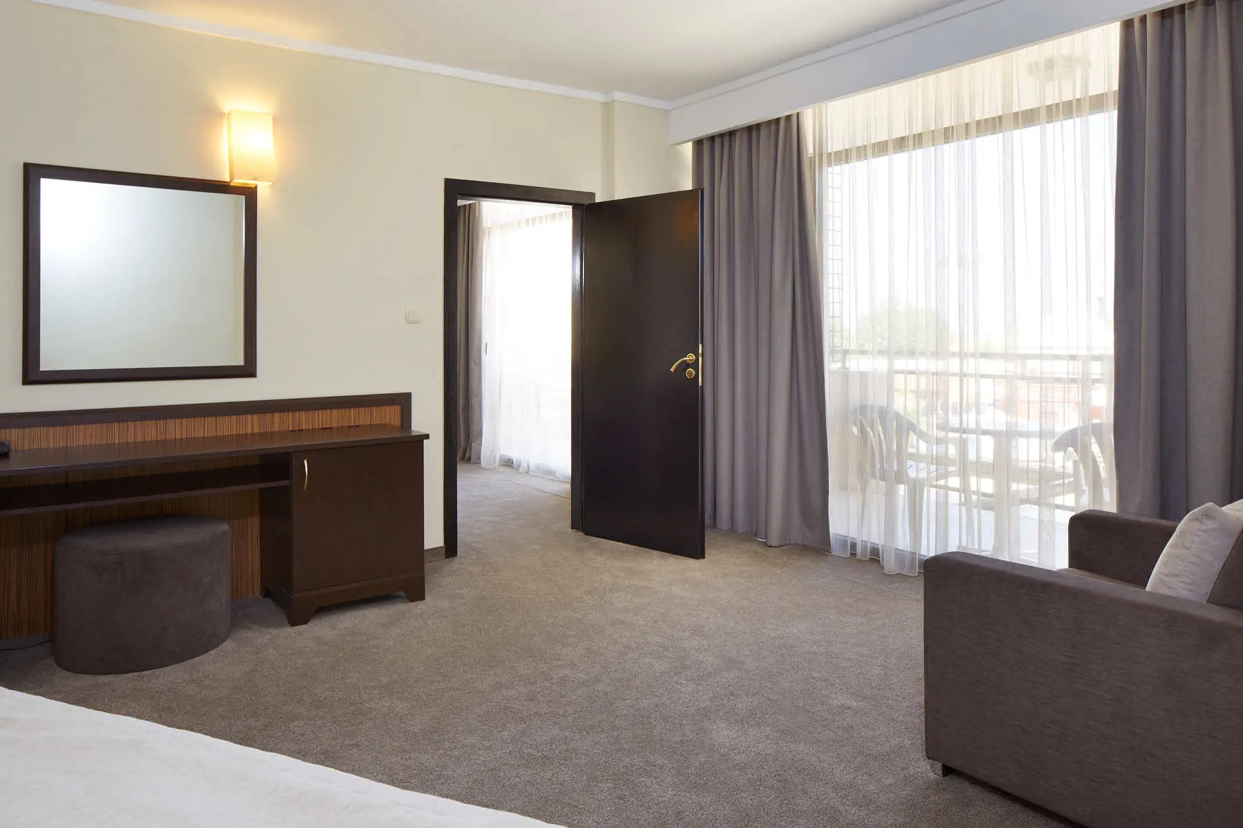Nobel (Sunny Beach) - zdjęcie 29