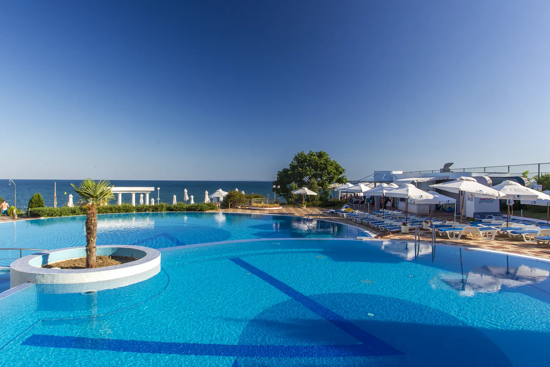 Sineva Beach - zdjęcie 4