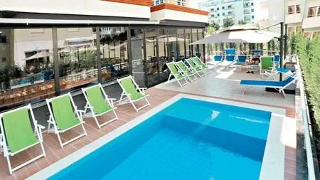 Alvin Comfort Hotel - zdjęcie 2