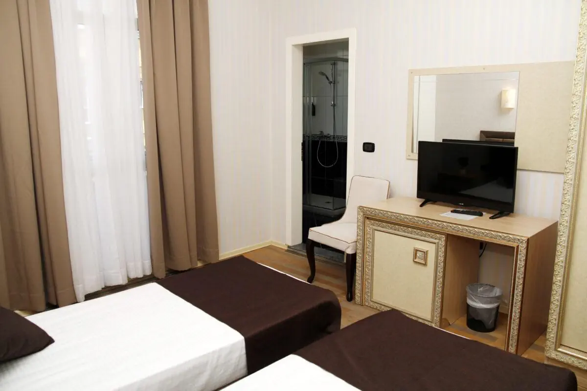 AMH Hotel