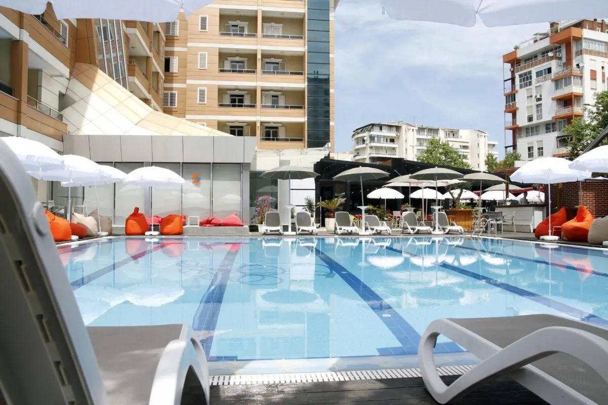AMH Hotel