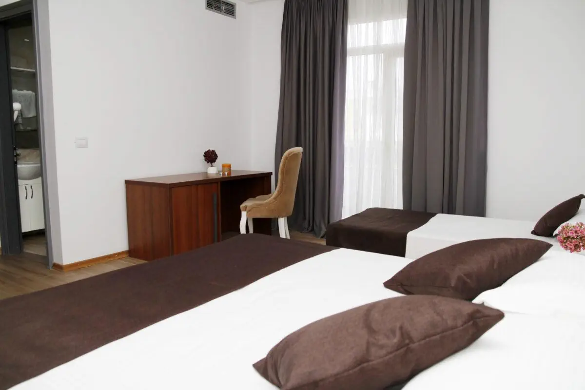 AMH Hotel