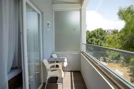 Dyrrah Hotel - zdjęcie 12