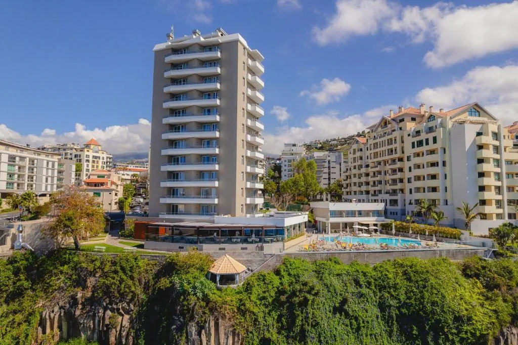HOTEL Duas Torres