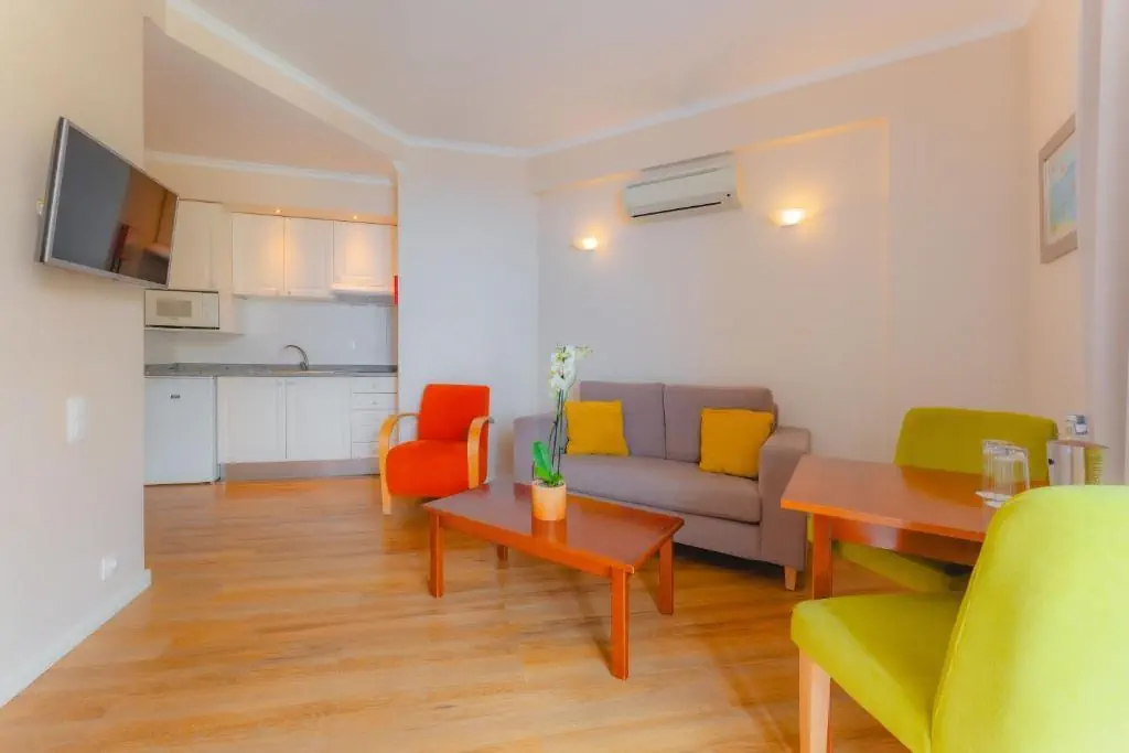 HOTEL Duas Torres