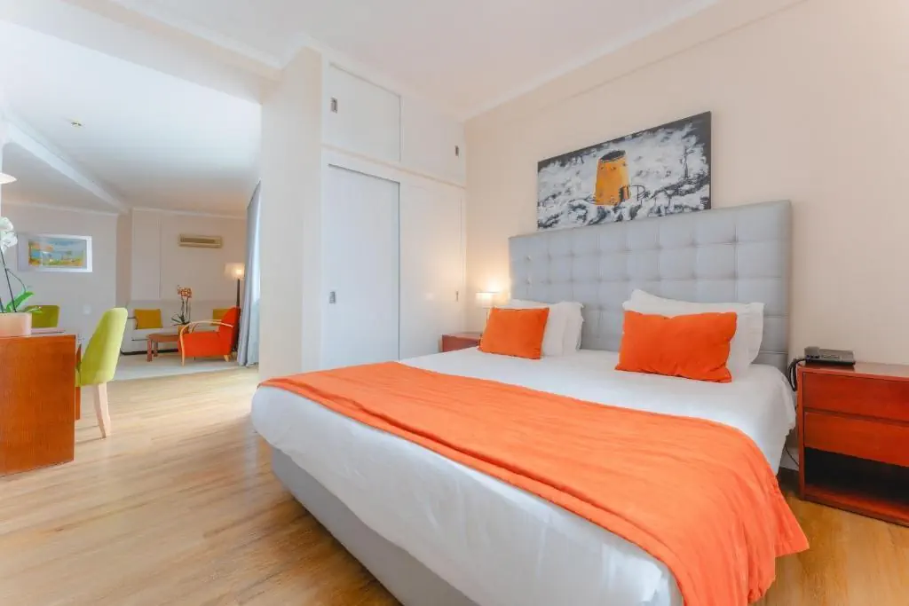 HOTEL Duas Torres
