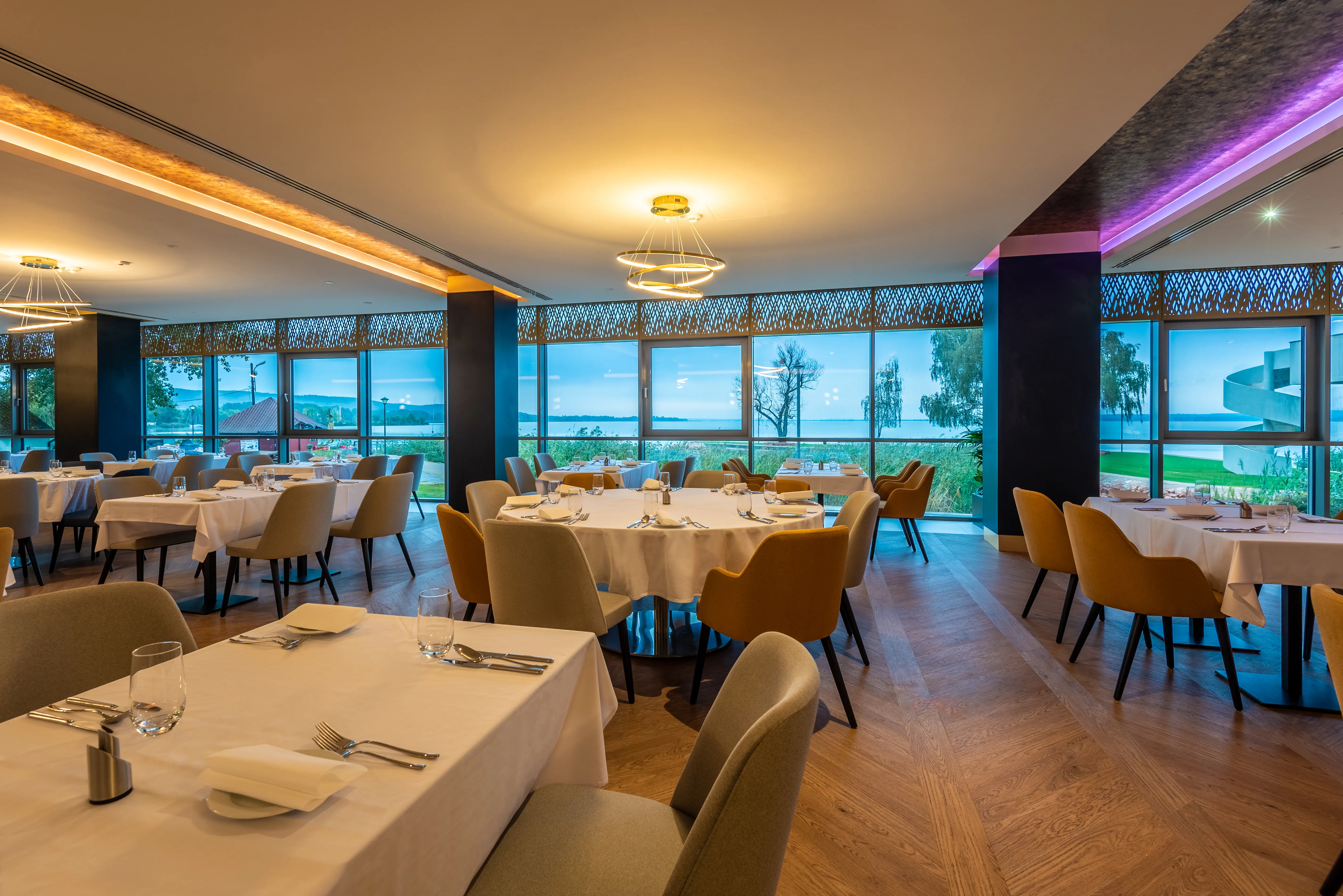 Helikon Hotel - zdjęcie 5
