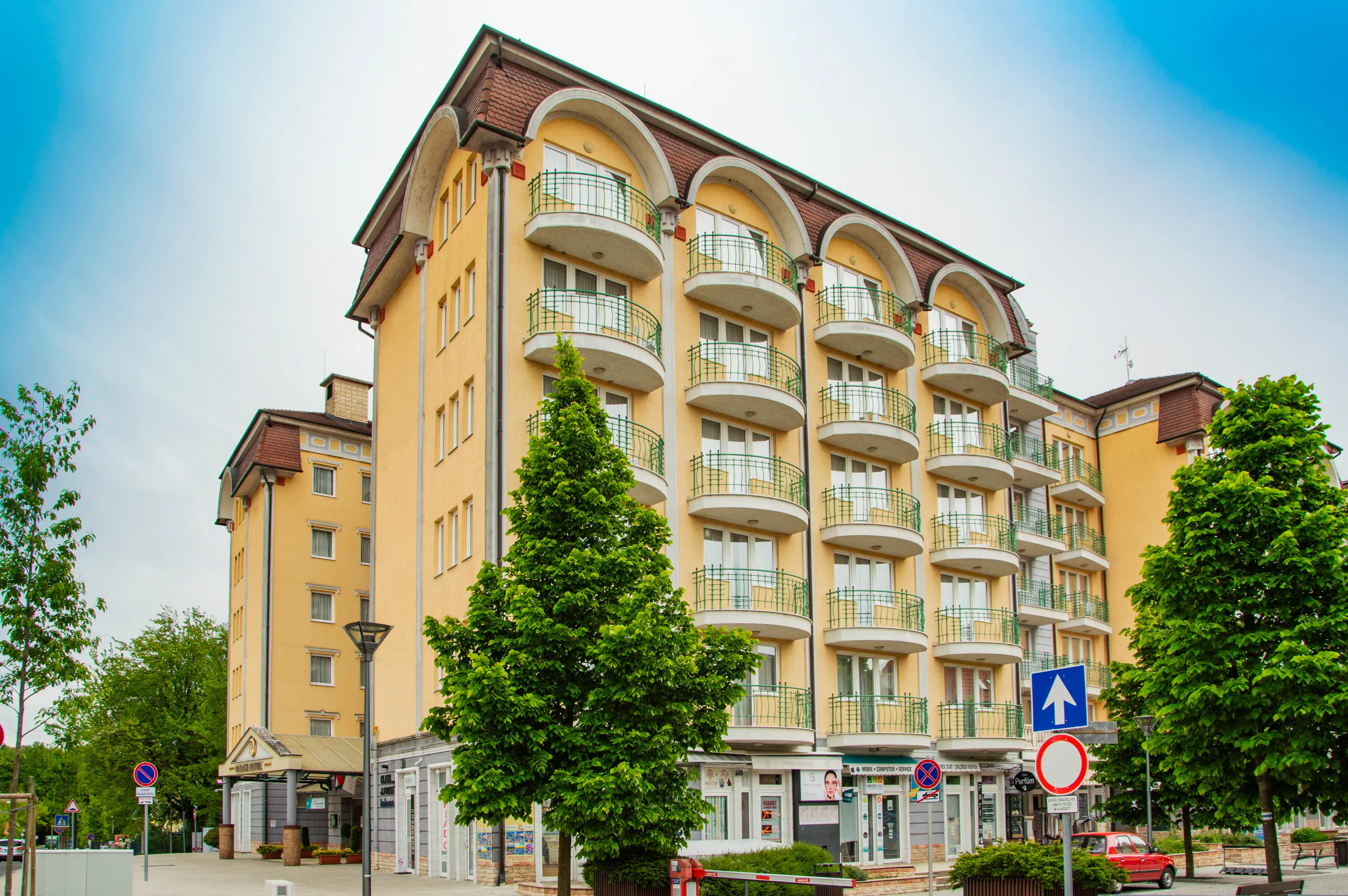 Palace (Heviz) - zdjęcie 2