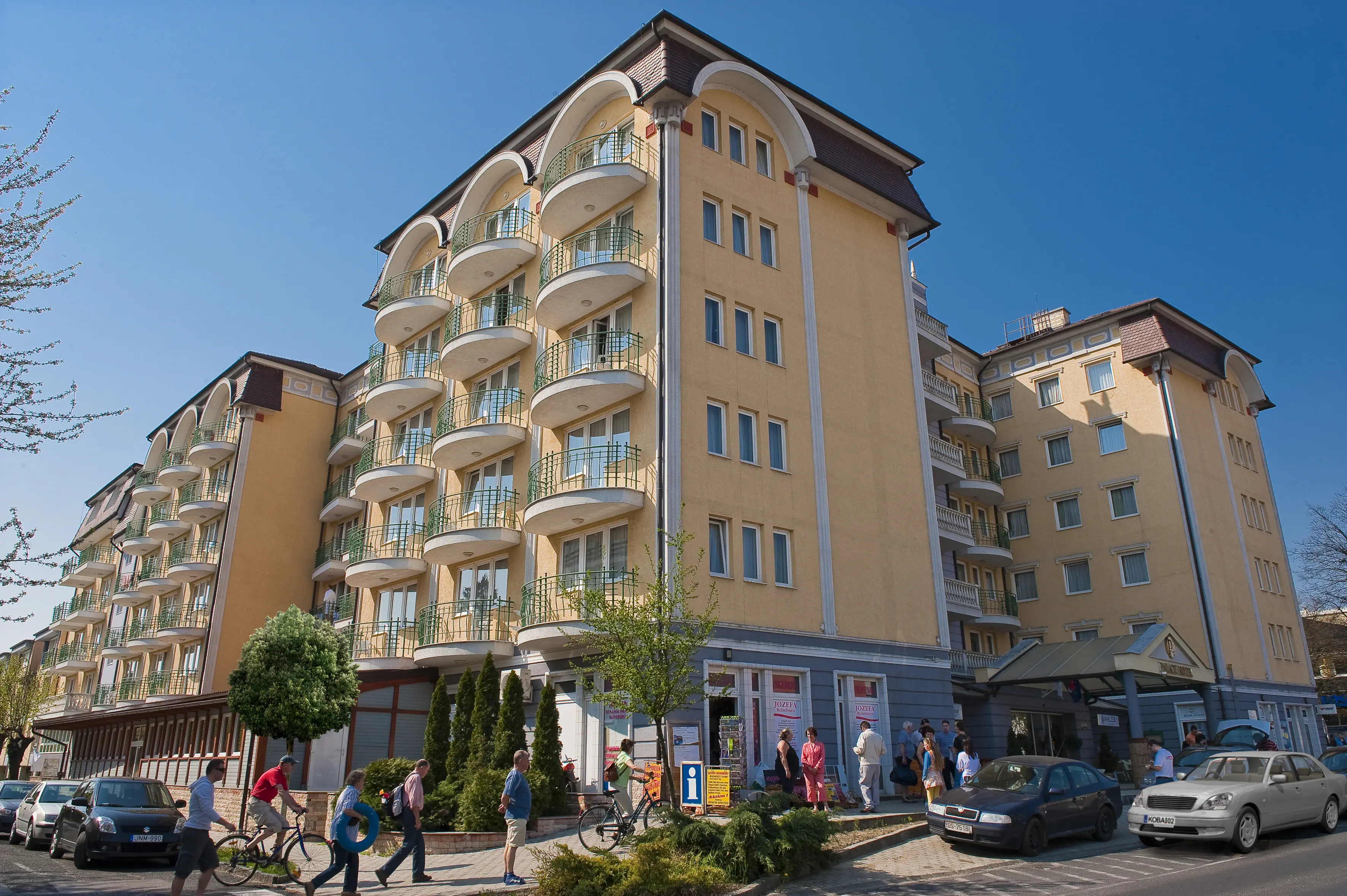 Palace (Heviz) - zdjęcie 3