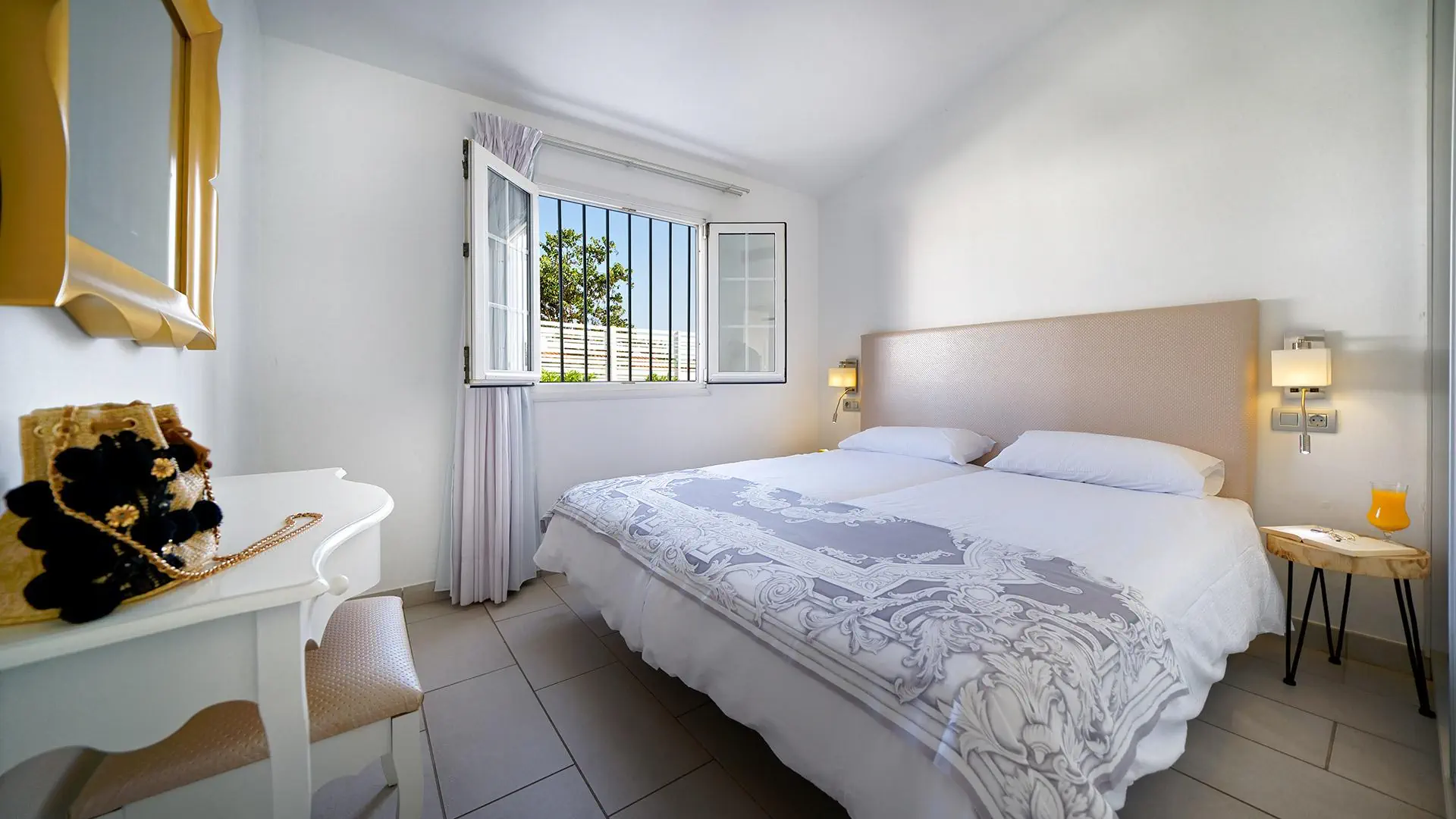 HOTEL Bungalows Adonis