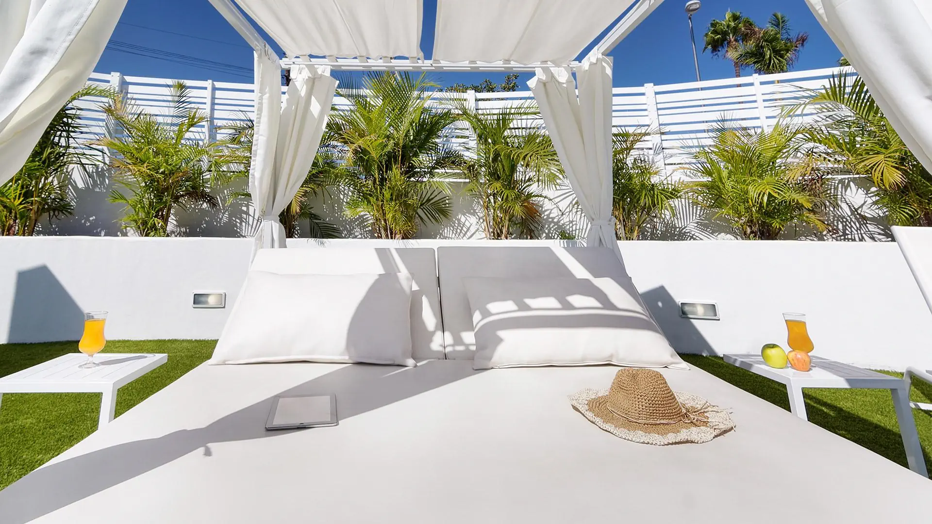 HOTEL Bungalows Adonis