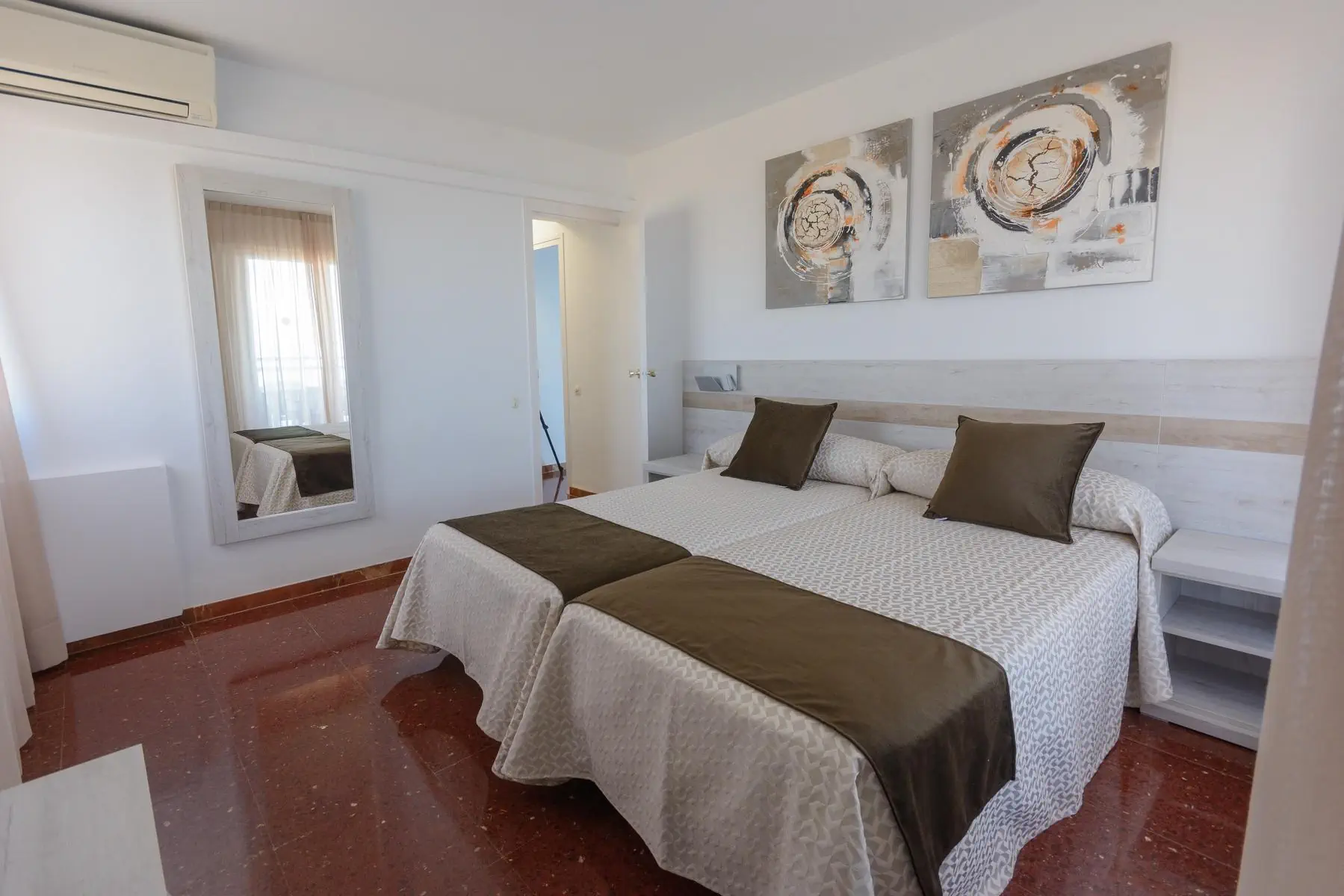 HOTEL Albatros Family